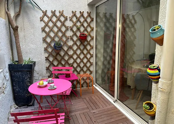 Le Patio De *