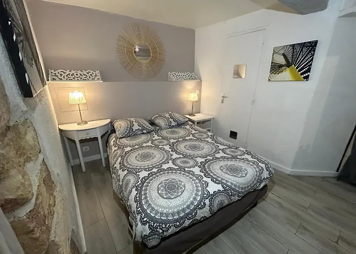 Le Patio De * Μονπελιέ